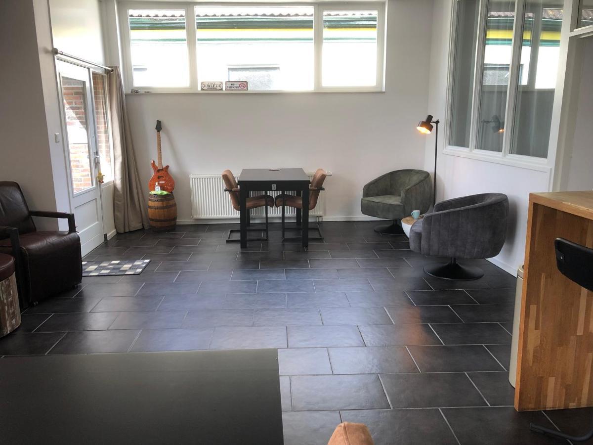 'T Posthuys Bed & Breakfast Leens Dış mekan fotoğraf